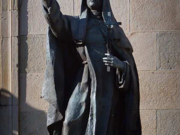 Escultura Diputación de Soria